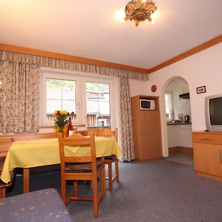 Apart Garni Arosa 3*