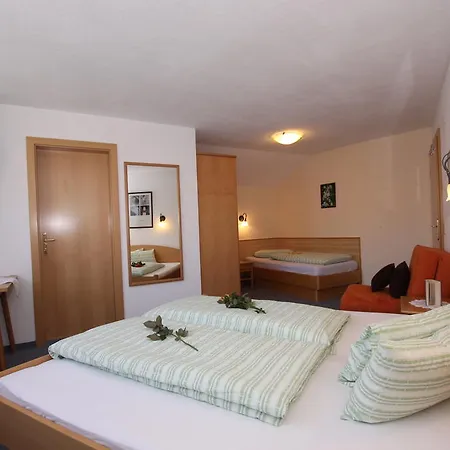 Vendégház Apart Garni Arosa 3*