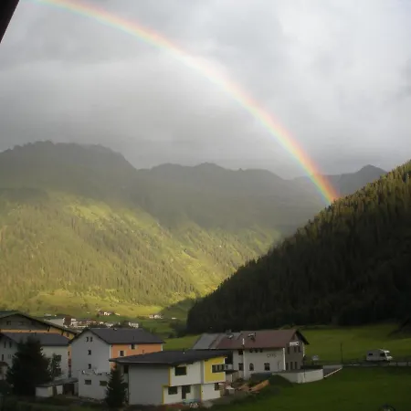 Apart Garni Arosa 3* Galtür