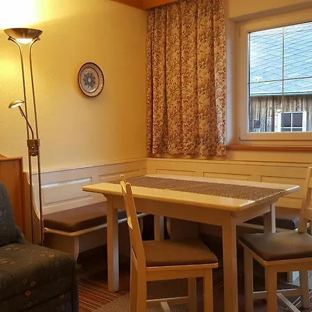 Apart Garni Arosa 3*